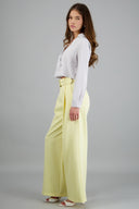 Pantalón liso cinturón