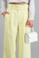 Pantalón liso cinturón