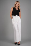Plain Trousers with Belt