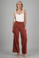 Pantalón liso cinturón