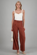 Pantalón liso cinturón