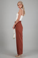 Pantalón liso cinturón