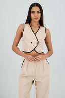 Chaleco detalle contraste cruzado 2 botones Hyp