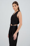 Chaleco con detalles satinados