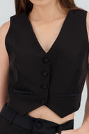 Chaleco con detalles satinados