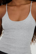 Top basico sin mangas