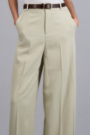 Pantalon recto sastreado con cinturon