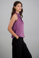 LILA OBSCURO