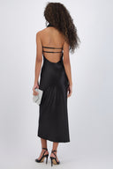 Vestido midi cuello alto espalda descubierta