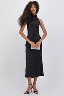 Vestido midi cuello alto espalda descubierta