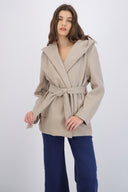Abrigo soft capucha