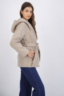 Abrigo soft capucha