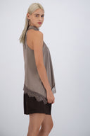 Top satin halter detalle encaje