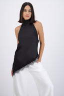 Top halter amarre satinado detalle encaje