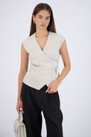 Top tejido suave detalle cintura
