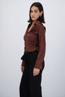Camisa satin detalle botones