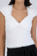 Top canga corta detalle escote