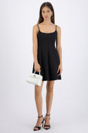 Vestido mini cortes