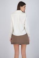 Camisa satin detalle encaje cuello